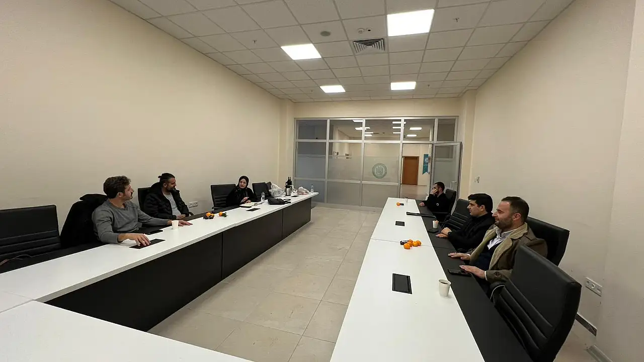 Arap Dili ve Kültürü Kulübü'nden Anlamlı Kitap Tahlili