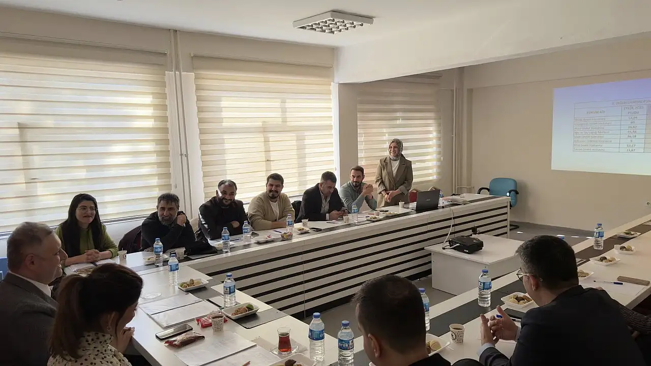 Bitlis Sağlıkta İzleme ve Değerlendirme Sistemi Çevrimiçi Değerlendirme Toplantısı Gerçekleştirildi