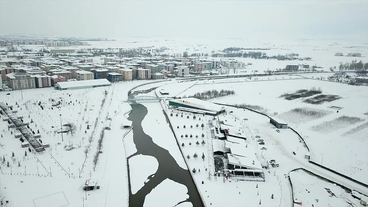 Ağrı'da kar manzarası havadan görüntülendi