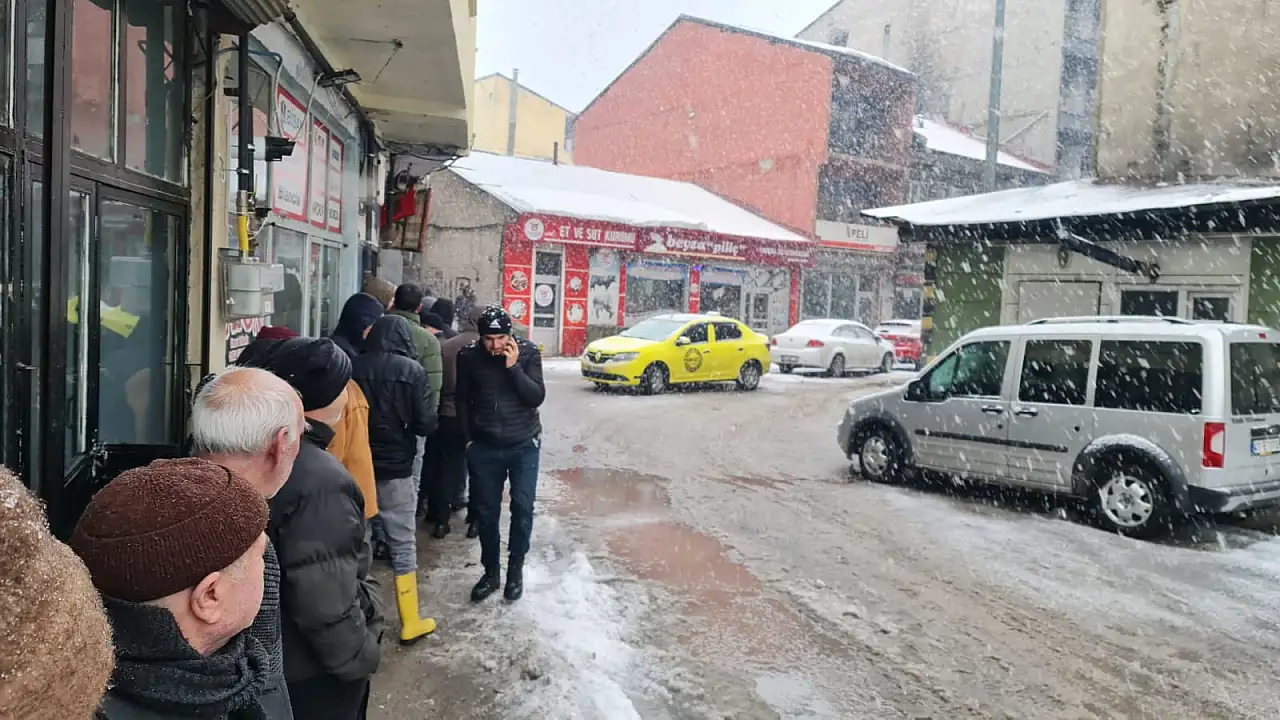 Ağrı'da Ramazan ayı öncesi ucuz et kuyruğu