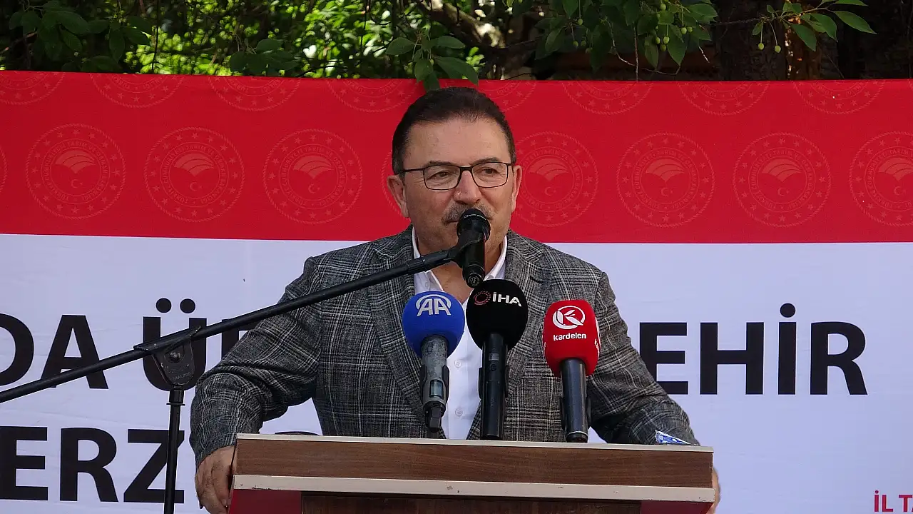 Erzurum'da üreticilere büyük destek: 288 sıvat ve 120 süt sağım makinesi dağıtıldı
