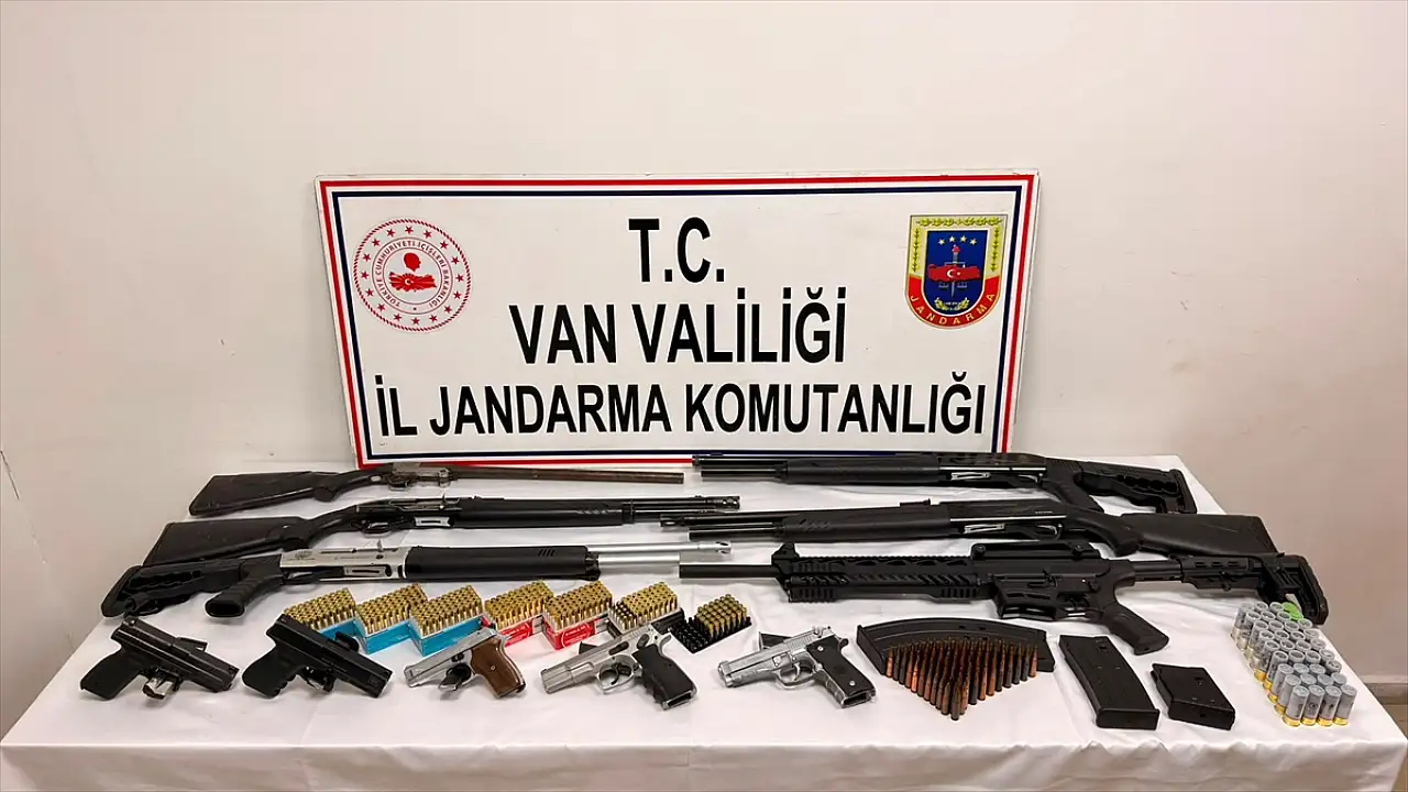 Van'da silahlı hayvan gaspı: 800 küçükbaş sahibine teslim edildi