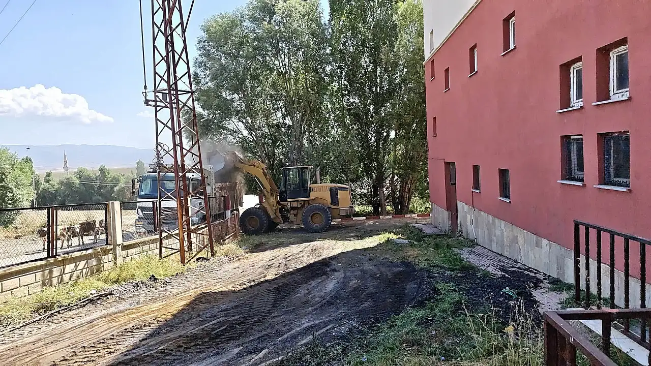 Taşlıçay'da okullar yeni döneme hazırlanıyor