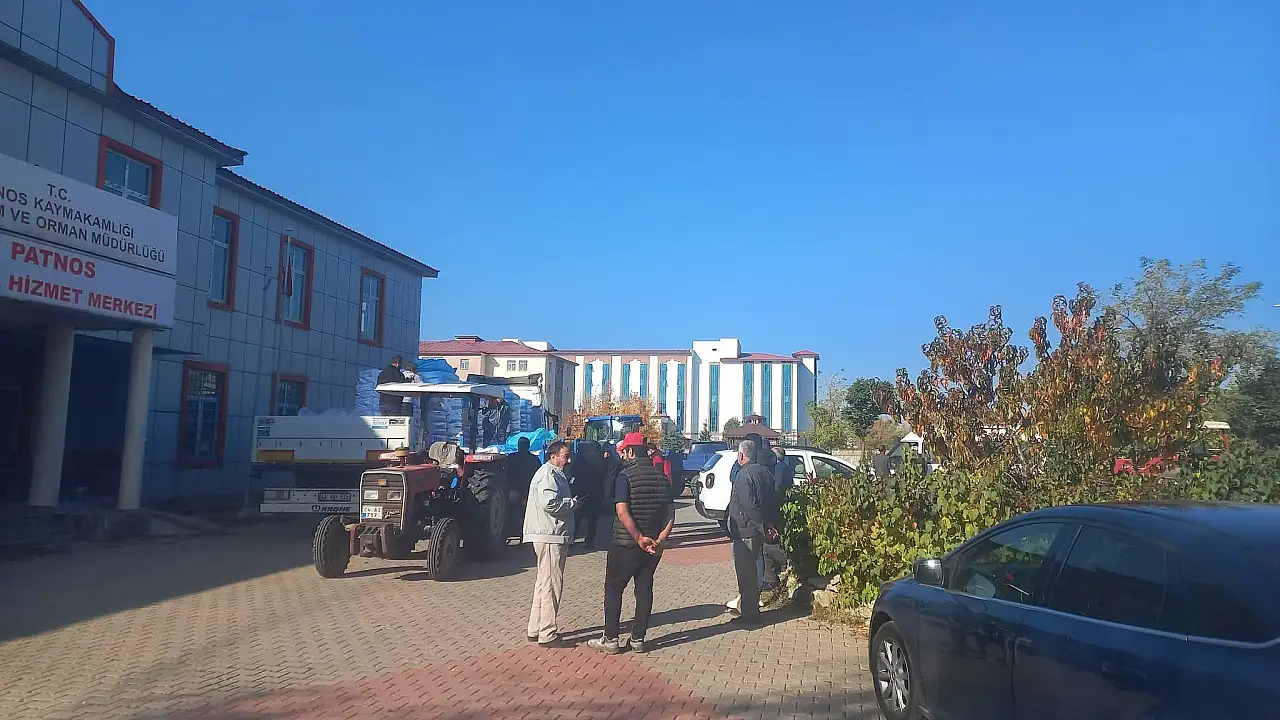 Patnos'ta 290 çiftçiye 145 ton buğday tohumu dağıtıldı