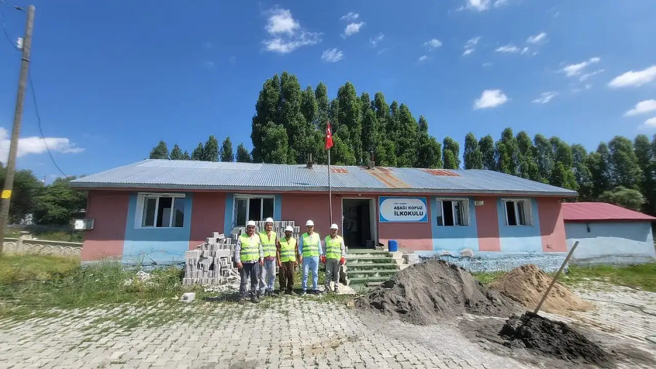 Eleşkirt'te köy okulları yeni eğitim yılına hazırlanıyor