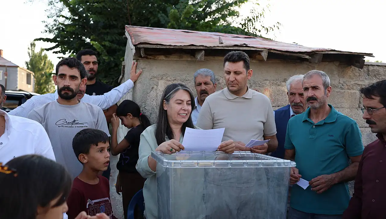 Yüzüncü Yıl Mahallesi sandığa gitti: En çok oyu park projesi aldı