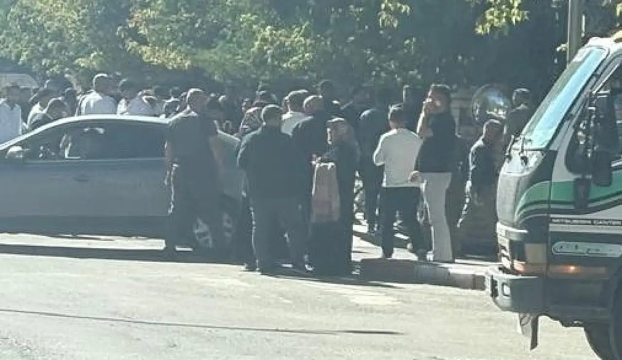 Ağrı Adliyesi önündeki 2 günlük bekleyiş sevinçle sona erdi
