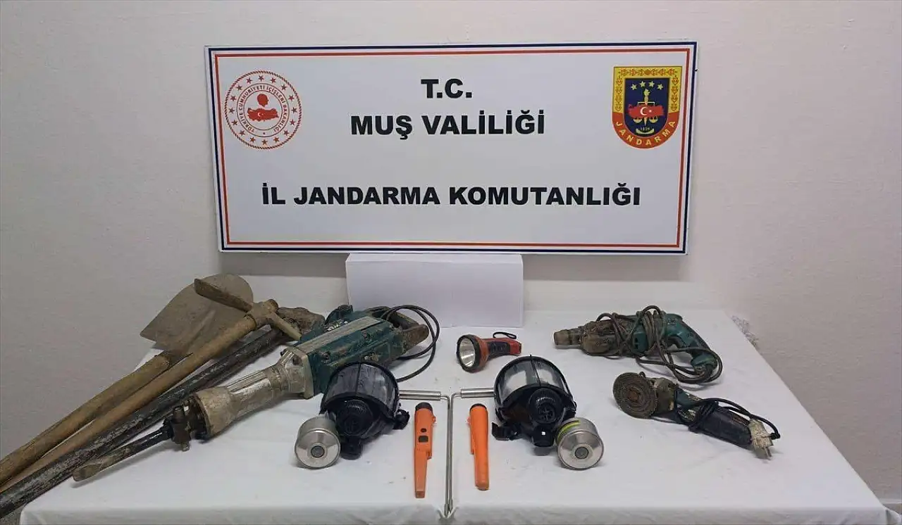 Muş'ta sit alanında kaçak kazı yapan 7 şüpheli ,yakalandı