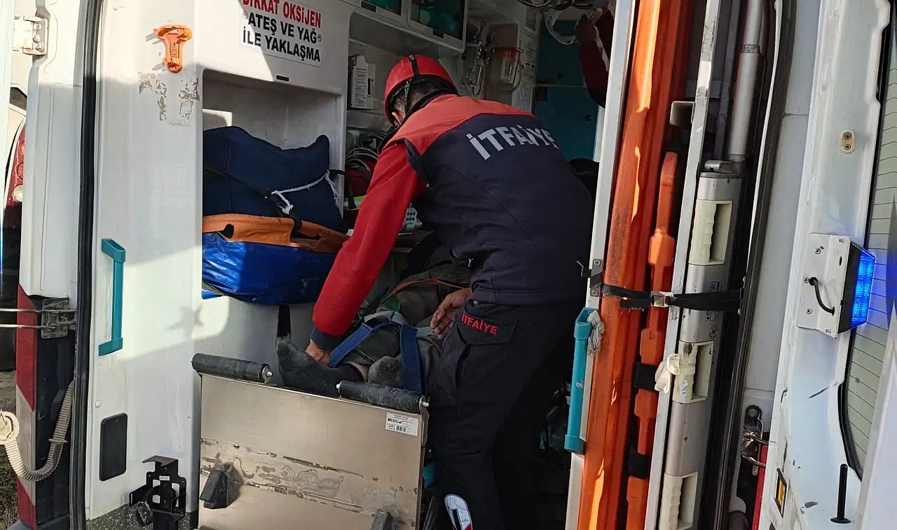 Gürbulak yolunda İran otobüsü kaza yaptı: 1'i ağır 5 yaralı