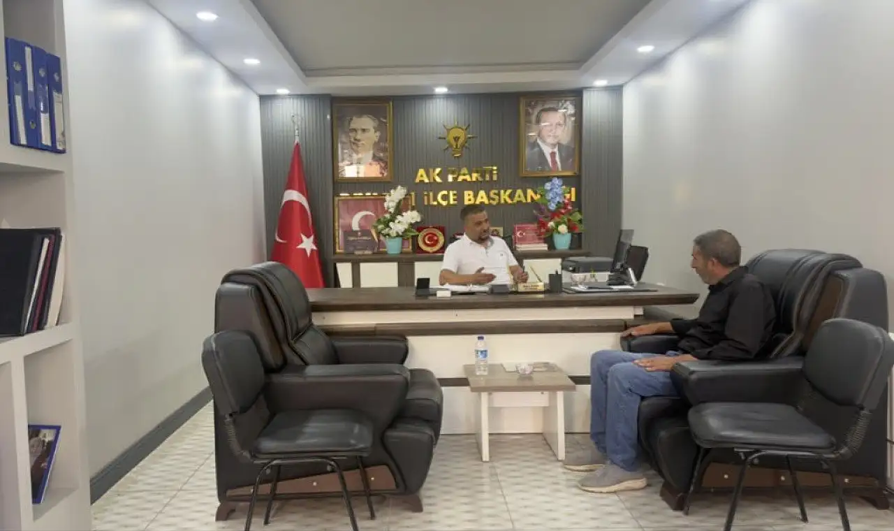 AK Parti Diyadin İlçe Başkanı Naci Kaya vatandaşlarla bir araya geldi