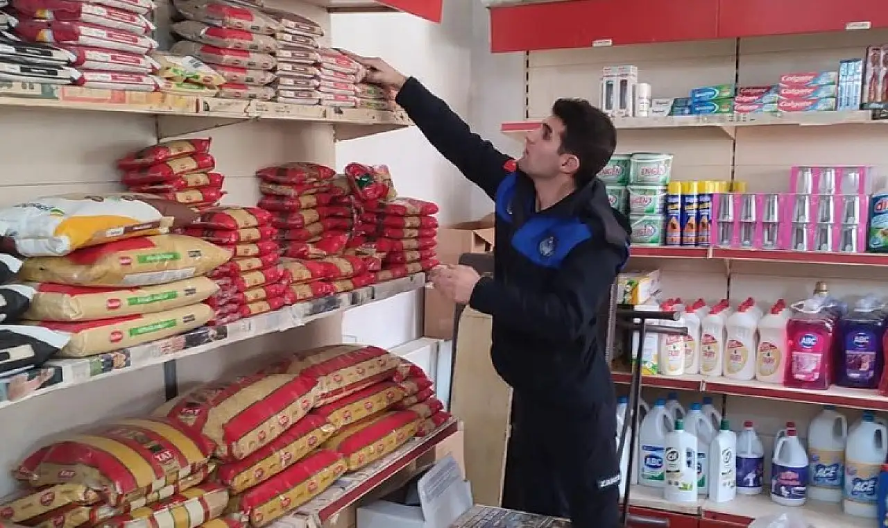 Muş'ta Zabıta Ekiplerinden Market ve Bakkallara Sıkı Denetim