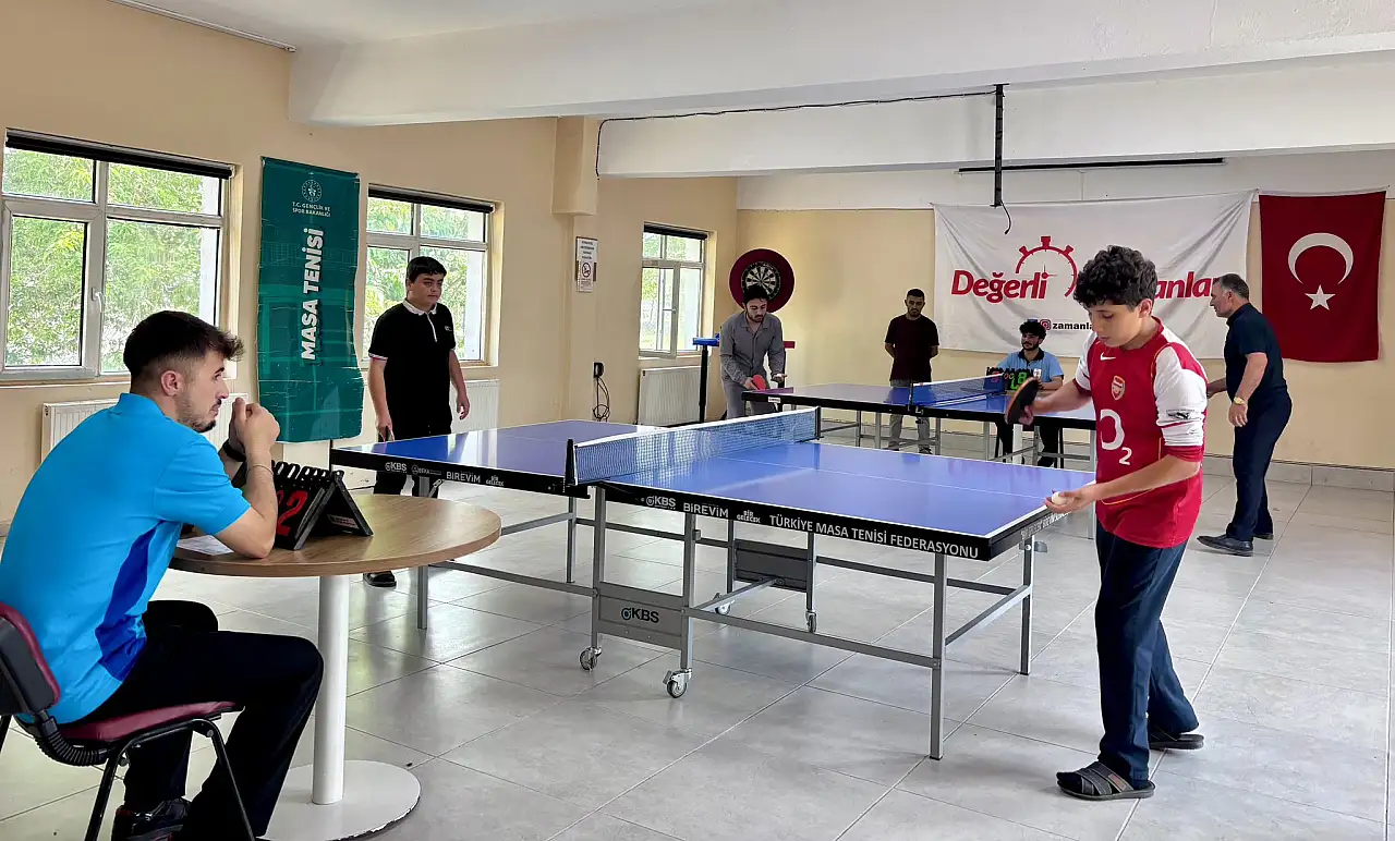 Hamur'da 15 Temmuz anısına spor turnuvaları düzenlendi