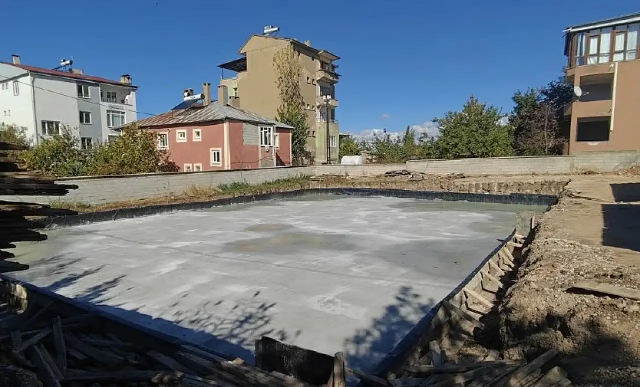 Edremit Elmalık Aile Sağlığı Merkezi İnşaatı Sürüyor