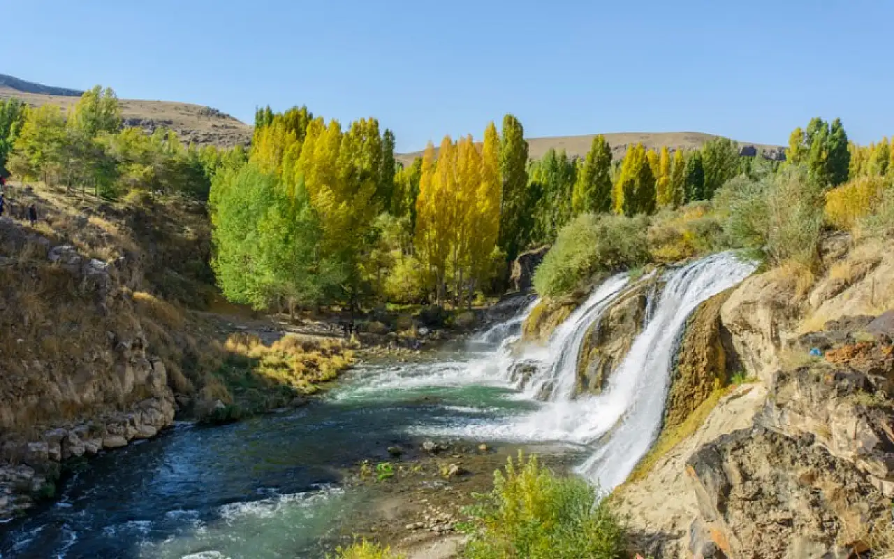 Van'da Gezilecek Yerler: Mutlaka Görmeniz Gereken 12 Rota