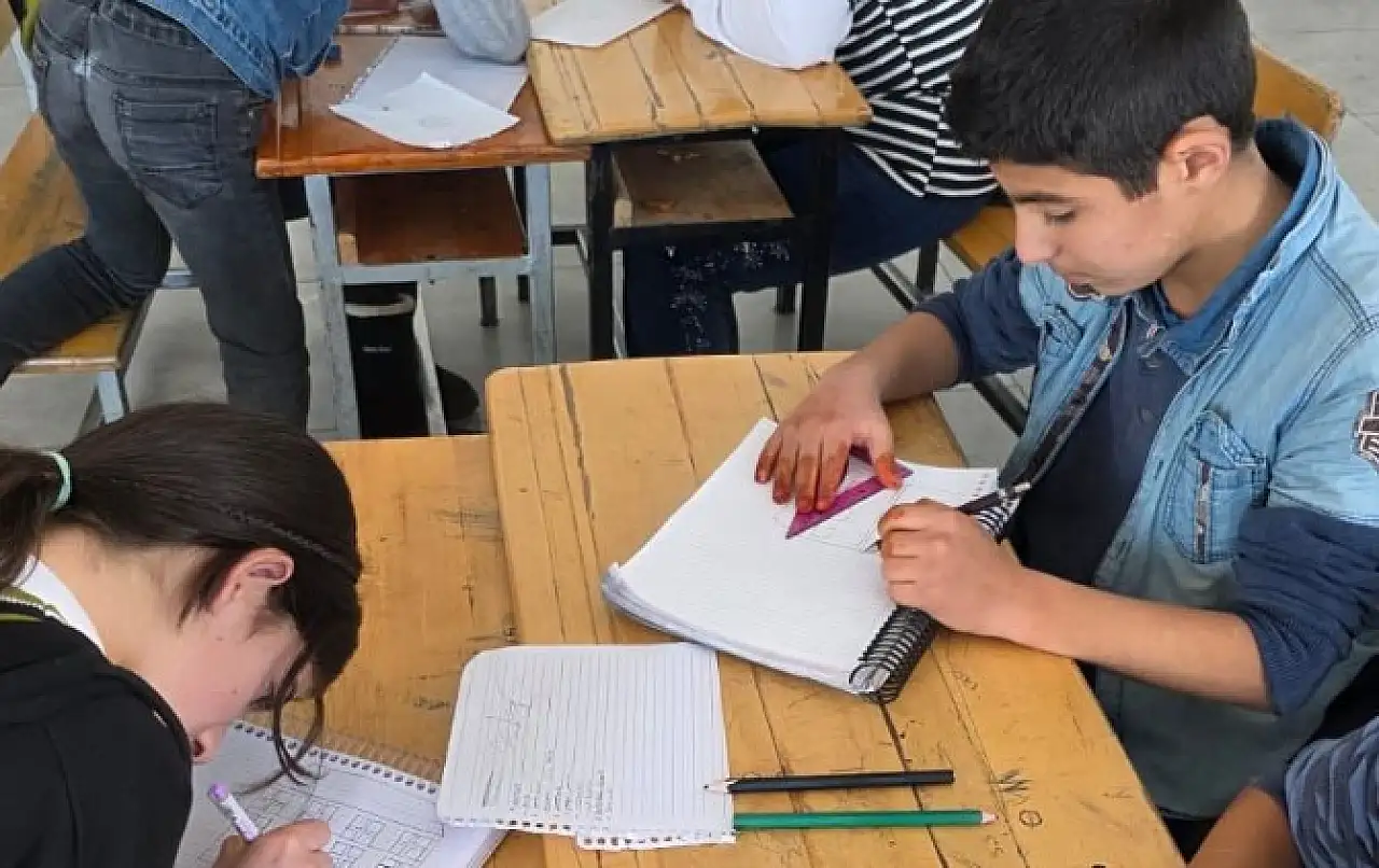 Van Erciş'te Dönem Sonu Kültür, Sanat ve Spor Faaliyetleri Haftası Coşkusu