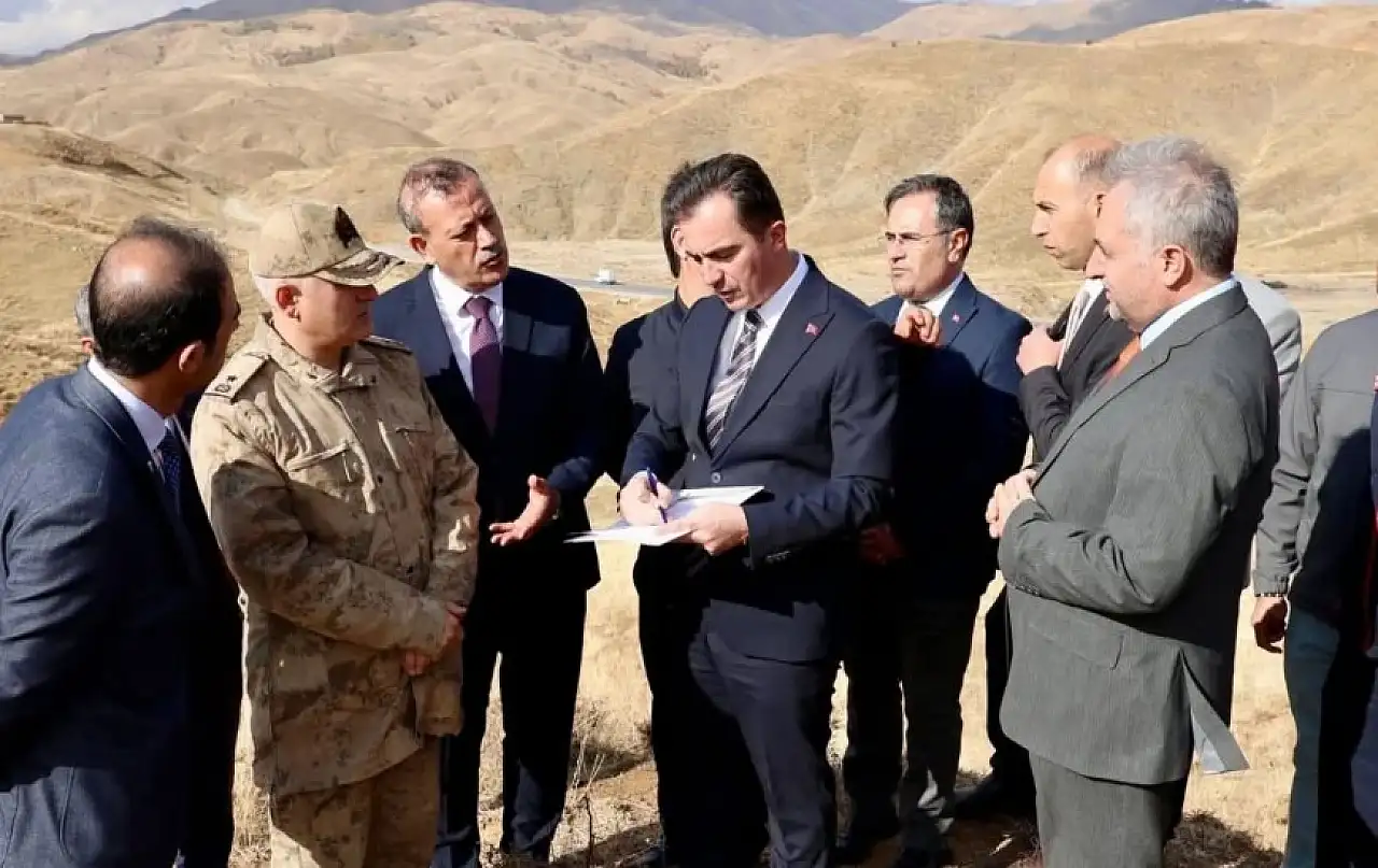 İl Müftüsü Kadir Koçak, Karçinbaşı Şehitlik Alanında Şehitlerimiz İçin Dua Etti