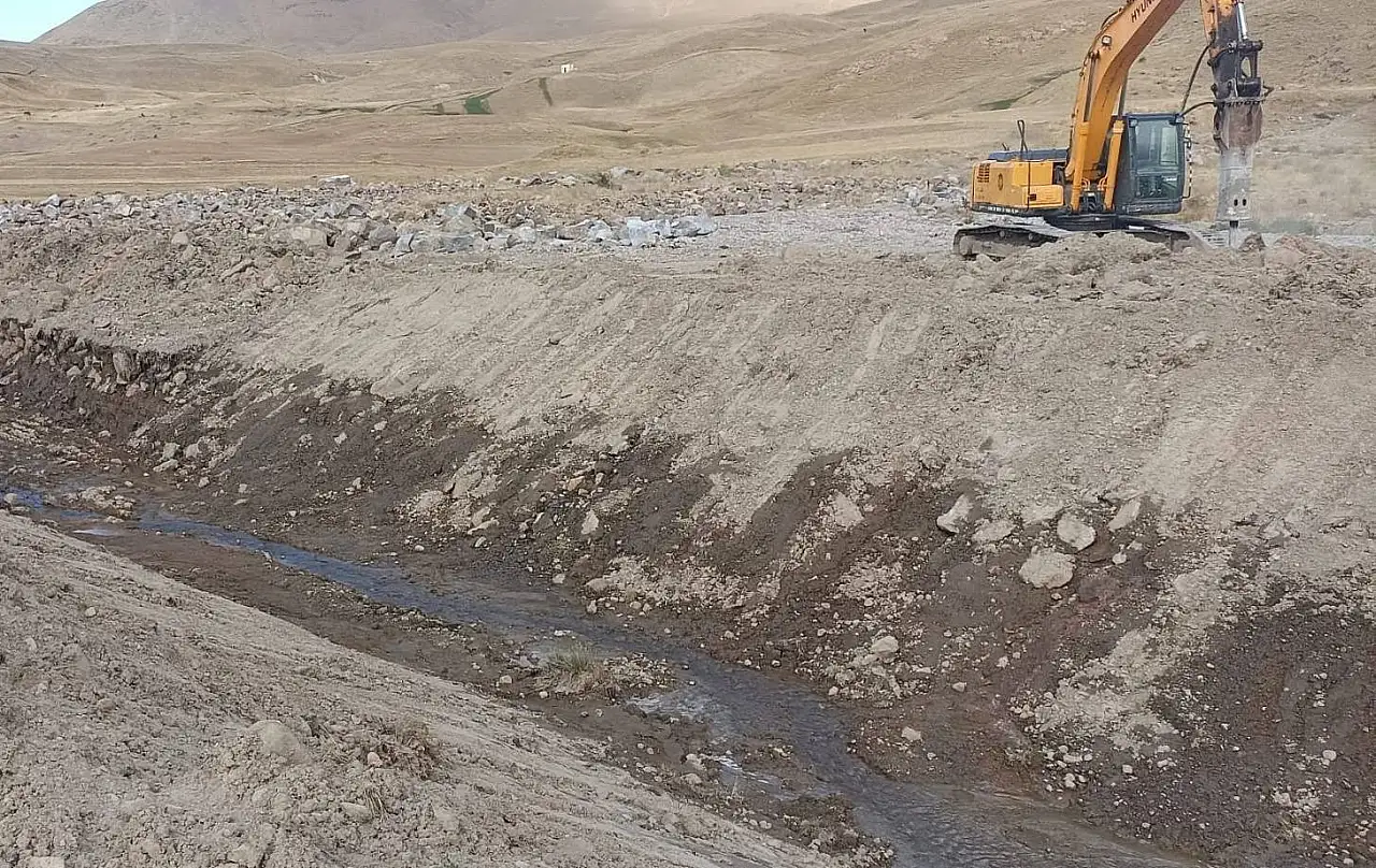 Hamur'un Kaçmaz Köyü'nde yıllardır beklenen çalışma başladı