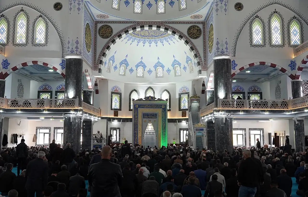 15 Temmuz gazileri Ağrı'da gençlerle buluştu: Şehitler dualarla anıldı