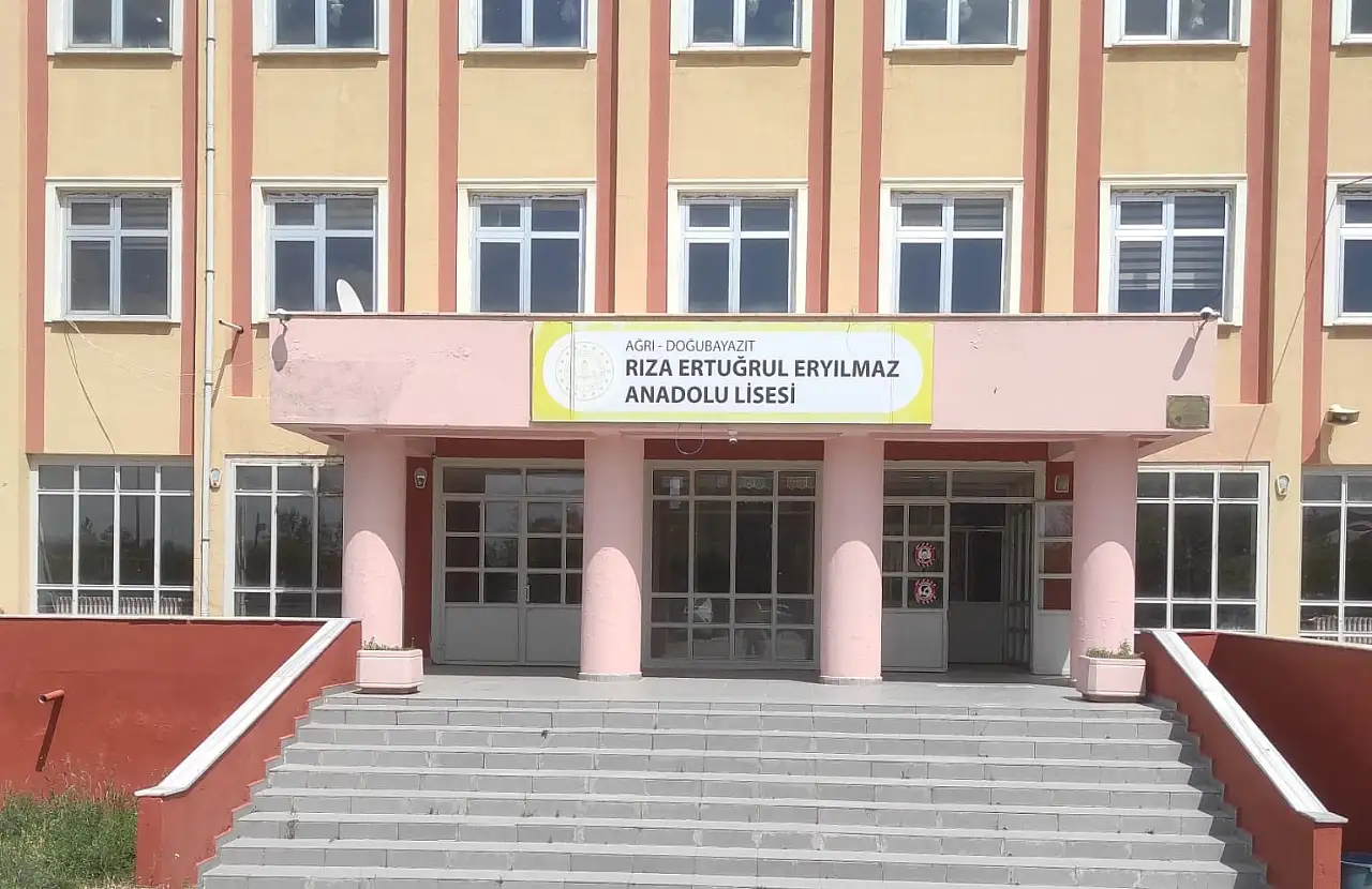 Rıza Ertuğrul Eryılmaz Anadolu Lisesi YKS 2026'da Ağrı'nın gururu oldu