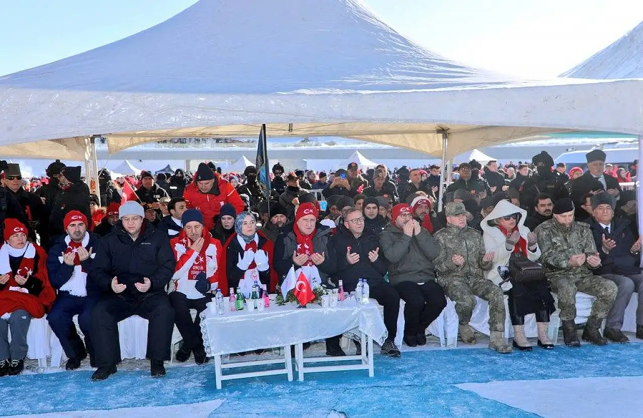 Sarıkamış Şehitleri Kars'ta Düzenlenen Programla Anıldı