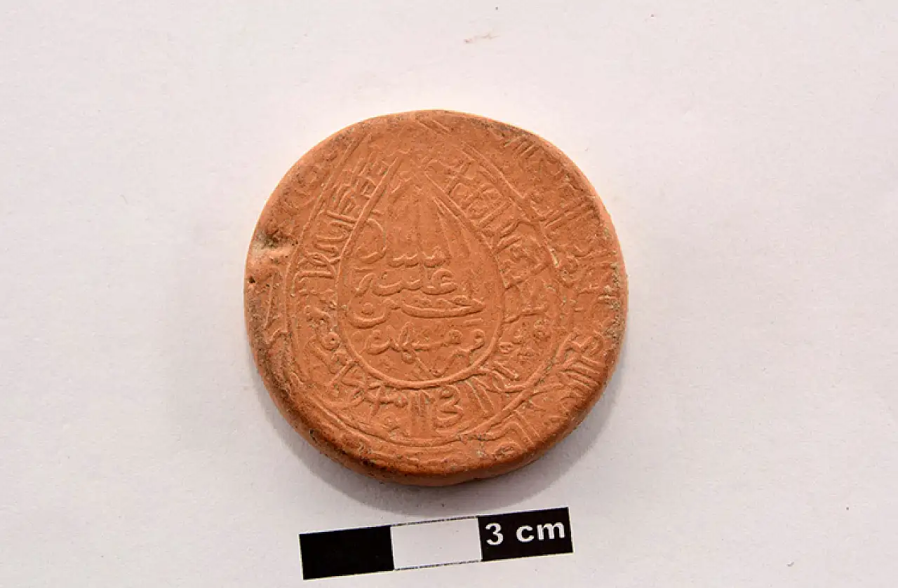 Şiilerin Kullandığı Dua Yazılı Secde Taşı Bitlis Kalesi'nde Bulundu