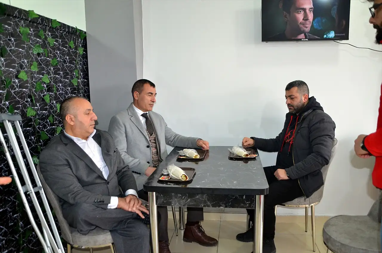 Muş'ta görme engelli Ömer Kızılkaya devlet desteğiyle işini kurdu