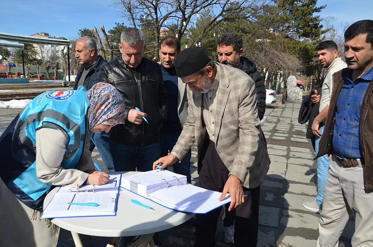 Muş'ta anayasa değişikliği için imza kampanyası