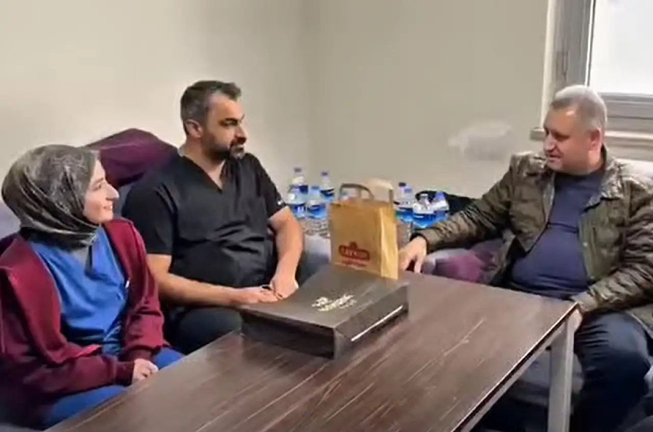 Bitlis Devlet Hastanesi'nde Anlamlı Ziyaret