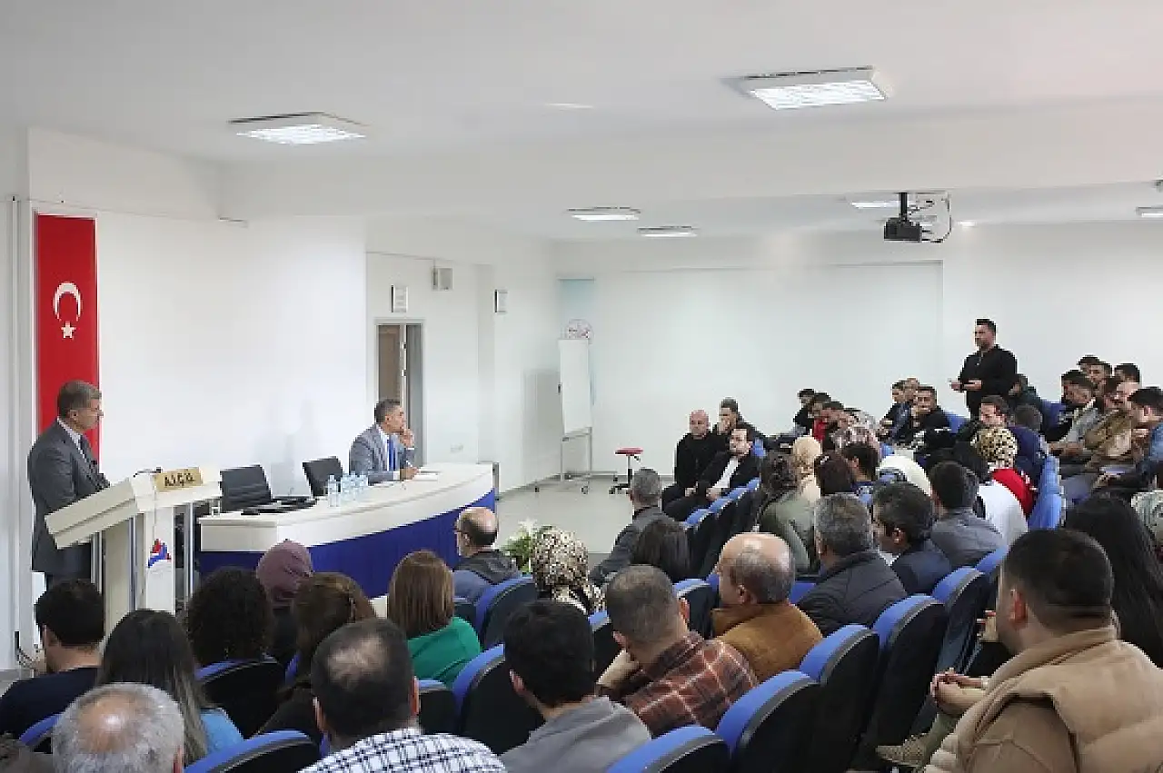 AİÇÜ'de yönetim ile personel buluşması gerçekleşti