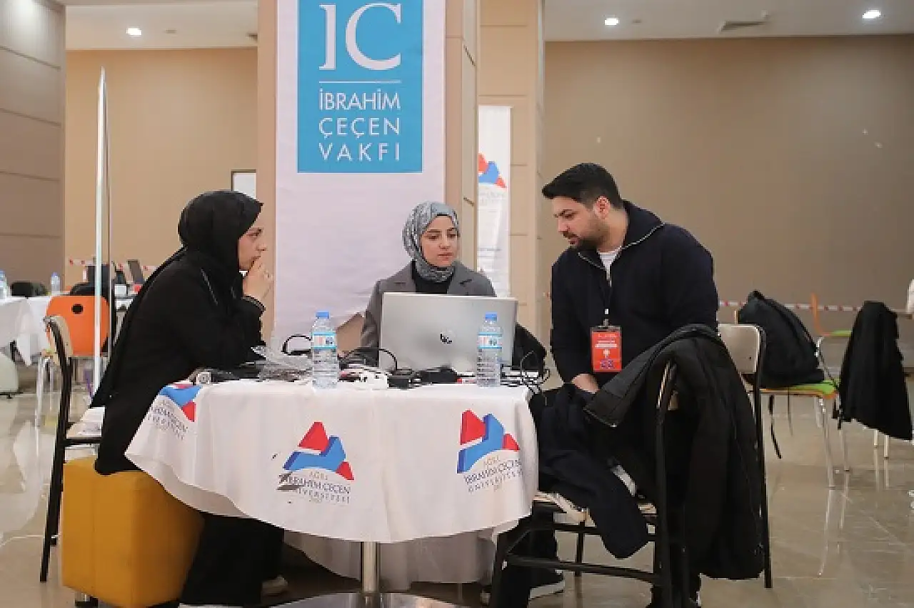 Doğu Anadolu'nun ilk Startup Weekend'inde AİÇÜ fark yarattı