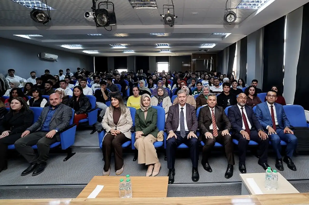 AİÇÜ Rektörü Gülçin'den yapay zekâ uyarısı: İnsan mı yönetecek, teknoloji mi?