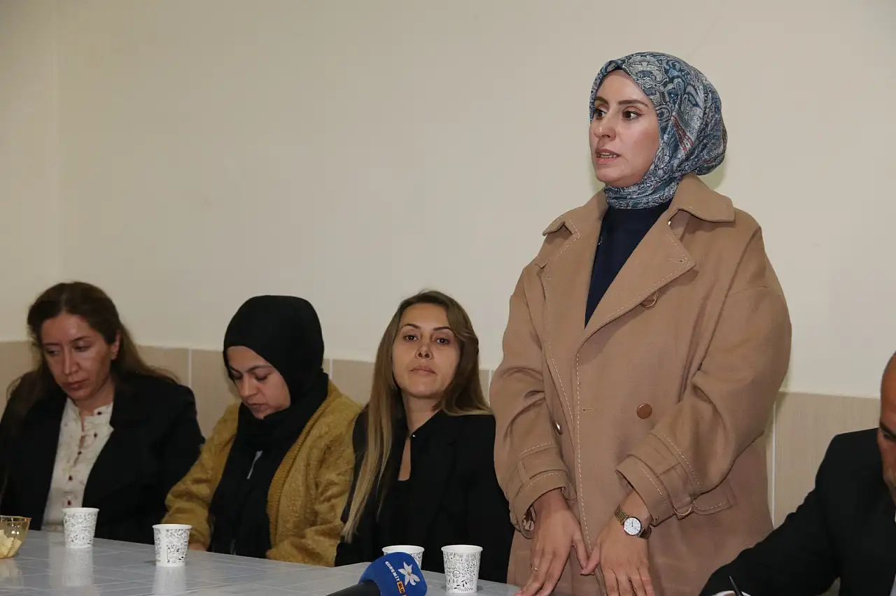 Edremit'te Halk Buluşmaları Mahalle Mahalle Devam Ediyor