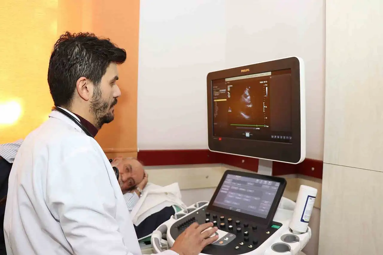 Oltu Hastanesi'nde İlk Kez Kalp Tamponadına Acil Müdahale ile Hayat Kurtarıldı