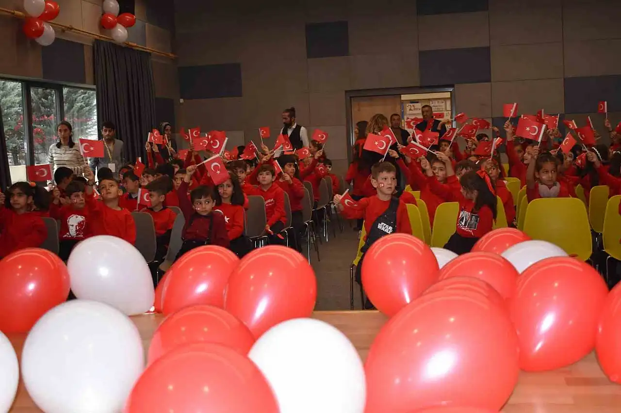 Cumhuriyet'in 102. yılı TEGV Van'da coşkuyla kutlandı!