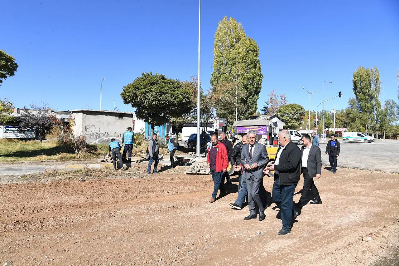 Eşbaşkan Söylemez, Sanayi Sitesi'nde Çalışmaları İnceledi