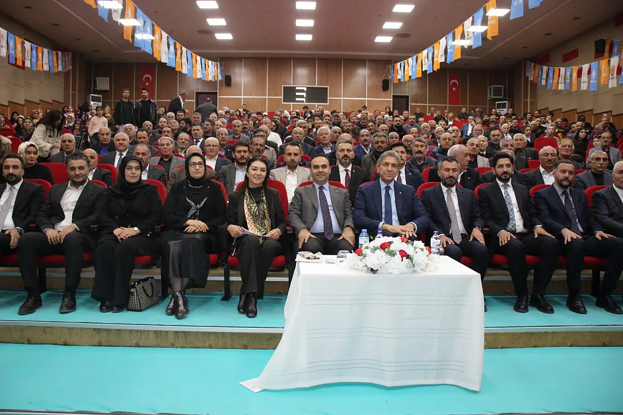 AK Parti Ağrı İl Danışma Meclisi toplantısı Bakan Kacır'ın katılımıyla gerçekleşti