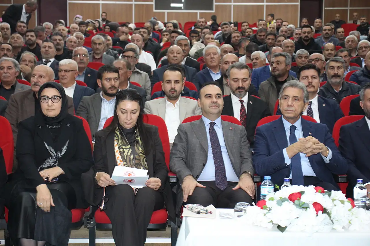 AK Parti Ağrı İl Danışma Meclisi toplantısı Bakan Kacır'ın katılımıyla gerçekleşti