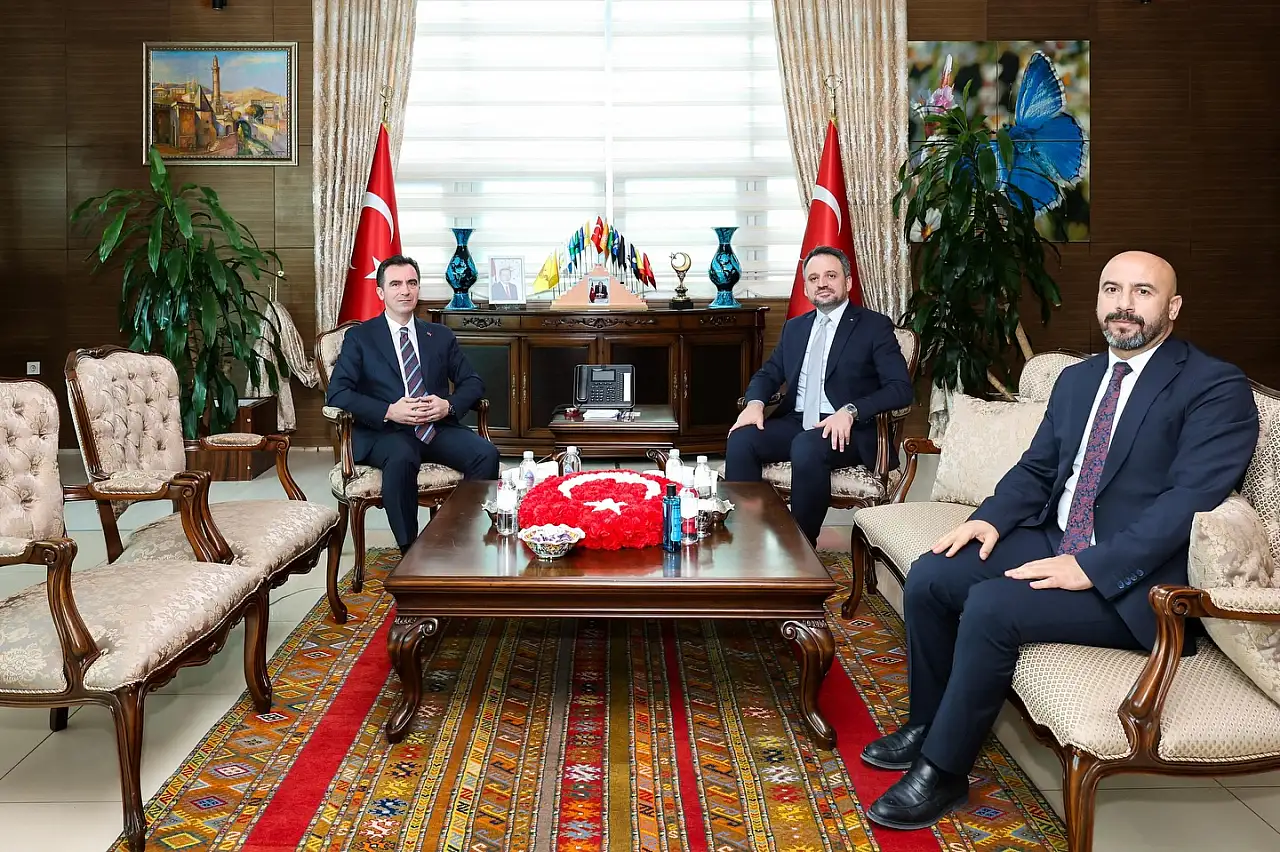 Gençlik ve Spor Bakan Yardımcısı Dr. Enes Eminoğlu'ndan Vali Karakaya'ya Ziyaret