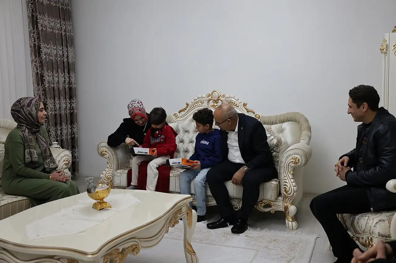 Ağrı Valisi Koç'tan Şehit Köse'nin ailesine moral ziyareti