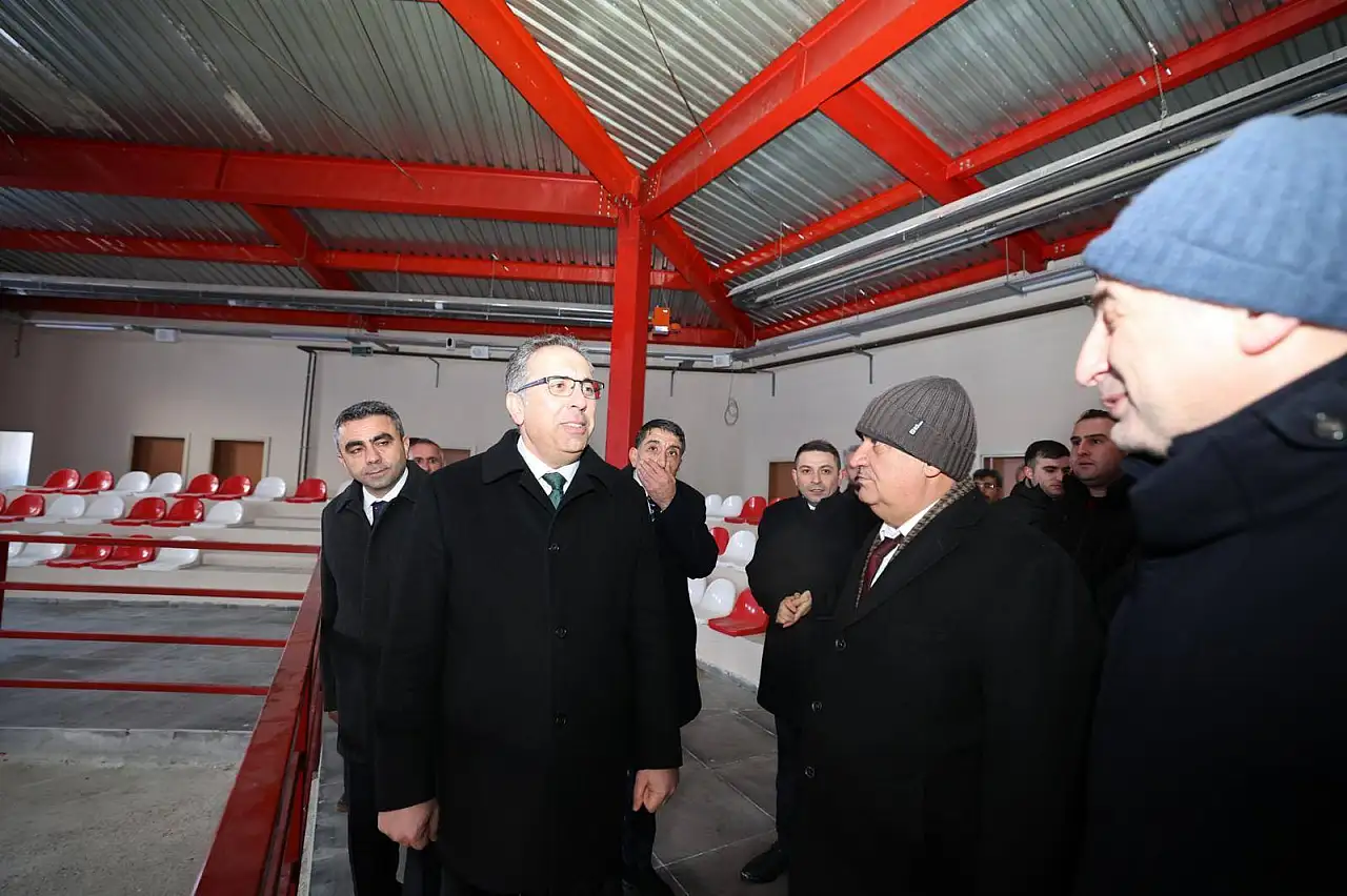 Erzurum Aziziye'de Canlı Hayvan Pazarı Bakanlık Heyetini Ağırladı