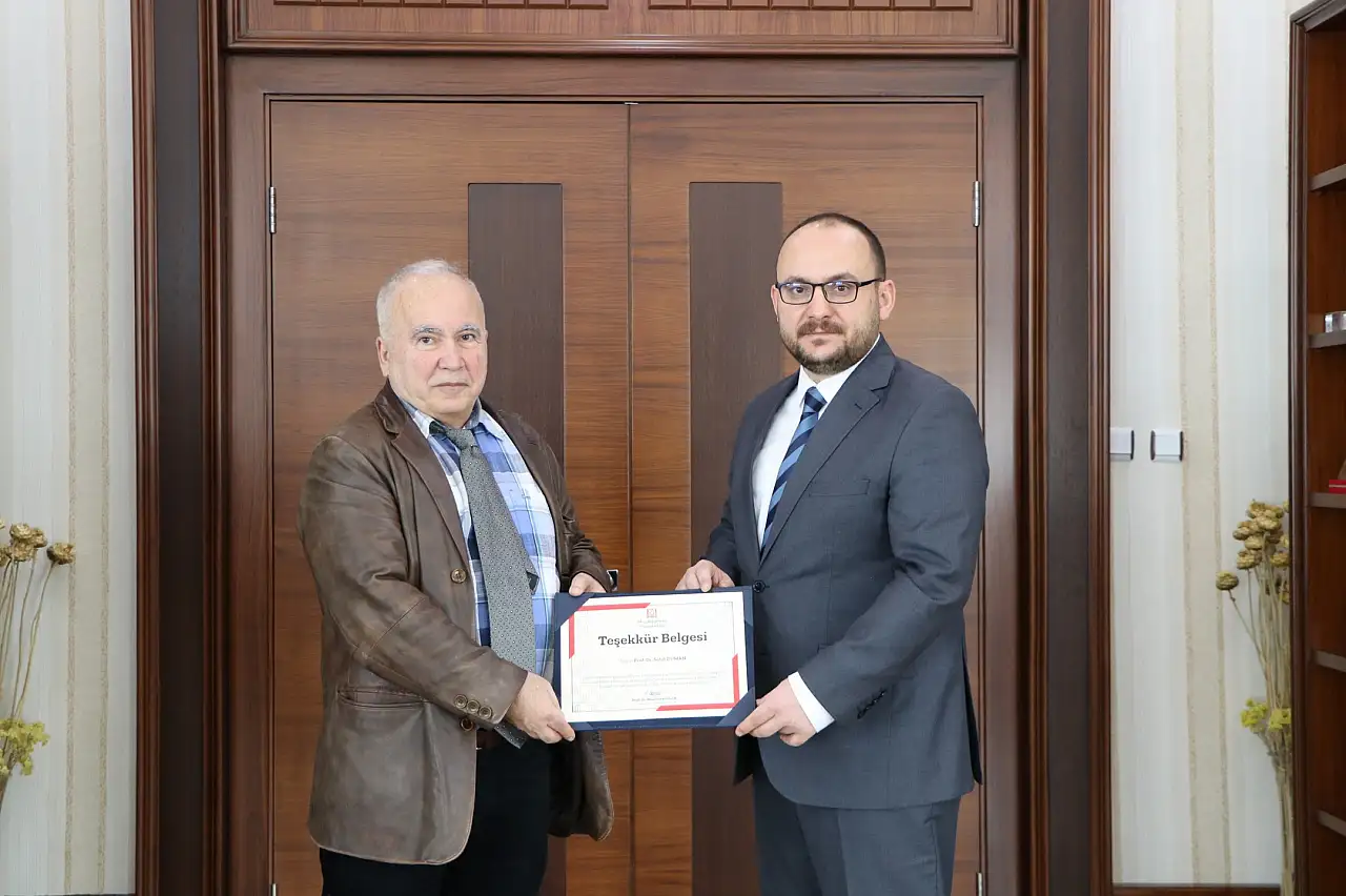 Muş Alparslan Üniversitesi'nde Emekli Akademisyenlere Teşekkür ve Vefa Ziyareti