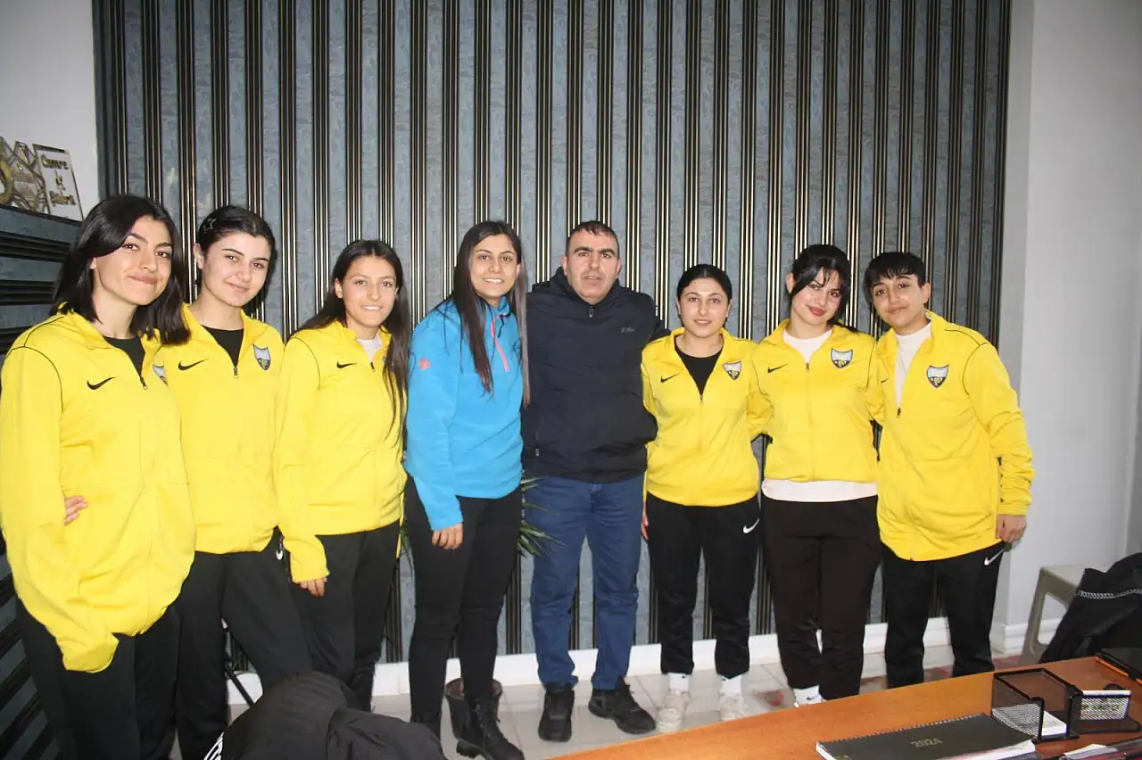 Doğubayazıt'ta kadın futbolu destek bekliyor