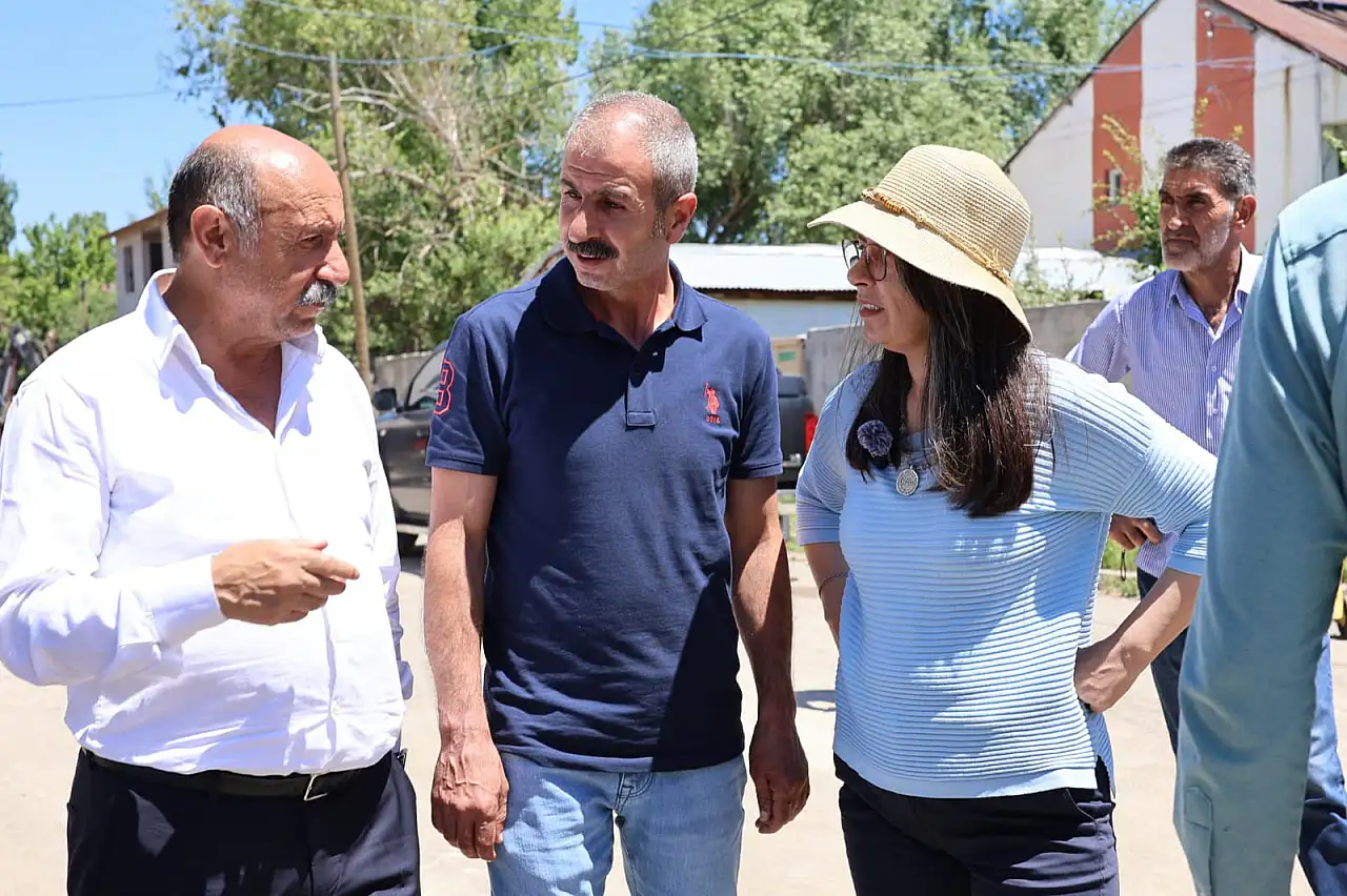 Ağrı Belediyesi'nden devam eden çalışmalar yerinde incelendi