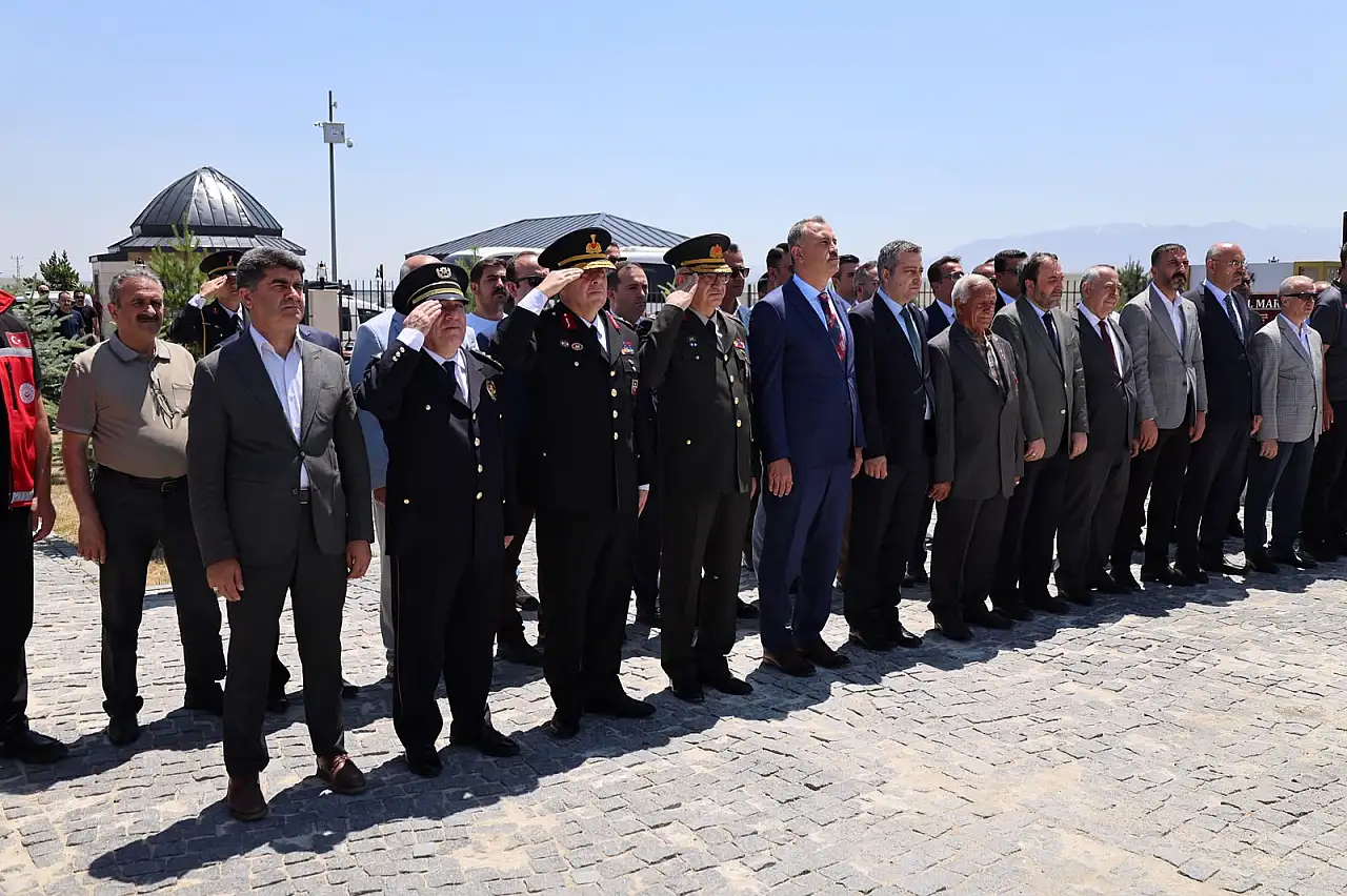 Ağrı'da 15 Temmuz şehitleri dualarla anıldı