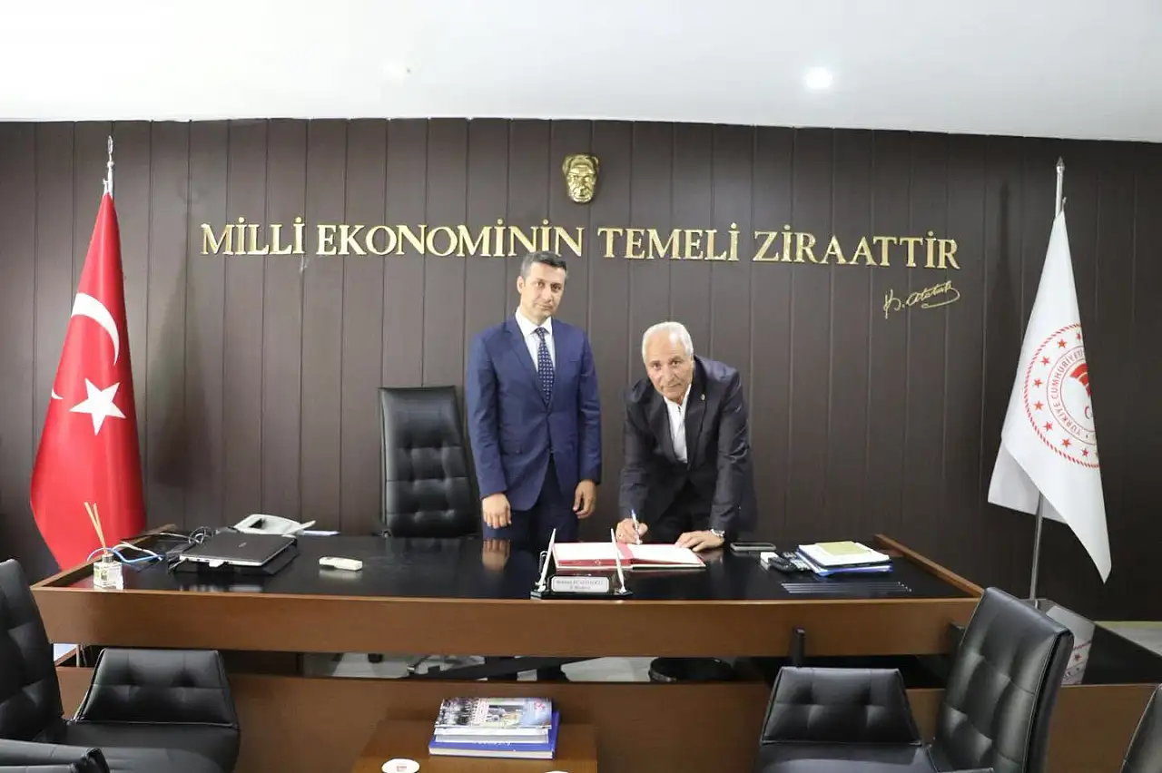 Eleşkirt'te çiftçilerin işini kolaylaştıracak protokol imzalandı