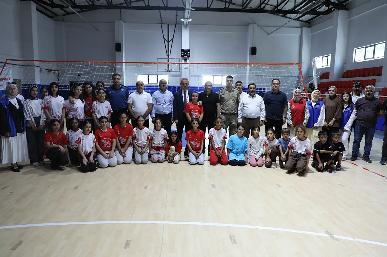 Hamur'da yaz sporla geçiyor