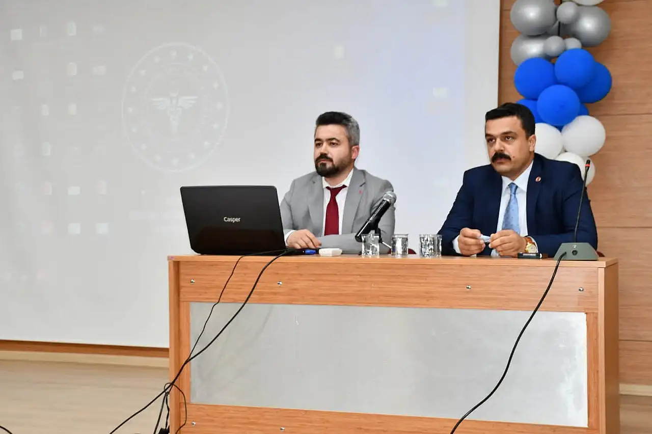 İl Sağlık Müdürü Dr. Mehmet Acu Ağrı Eğitim ve Araştırma Hastanesi'ni ziyaret etti