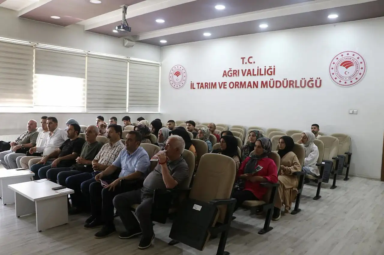 Ağrı il tarım ve orman müdürlüğü personeline bağımlılıkla mücadele eğitimi