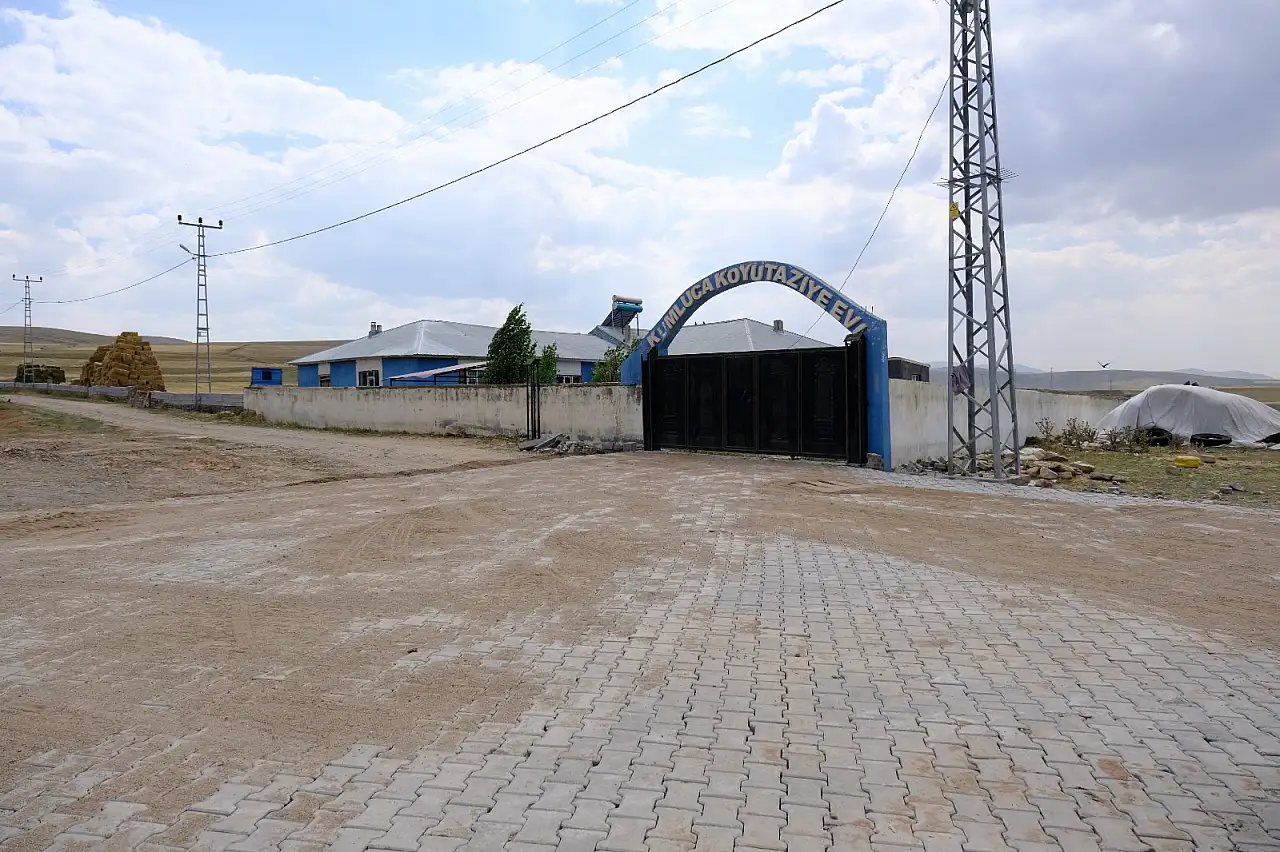 İl Özel İdaresi Ağrı köylerinin ulaşımı konforunu artırıyor