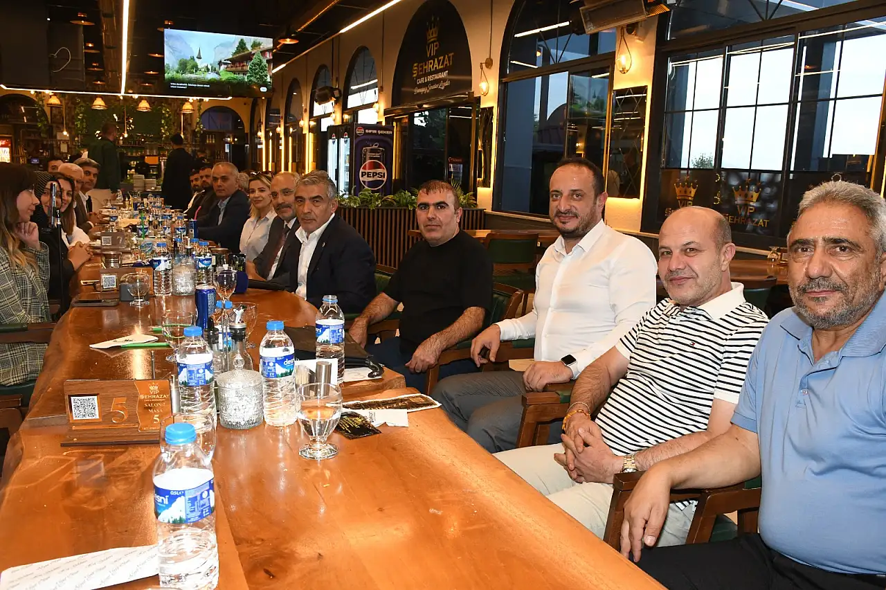 Milletvekili Alagöz Doğubayazıt'ta vatandaş ve STK temsilcileriyle buluştu